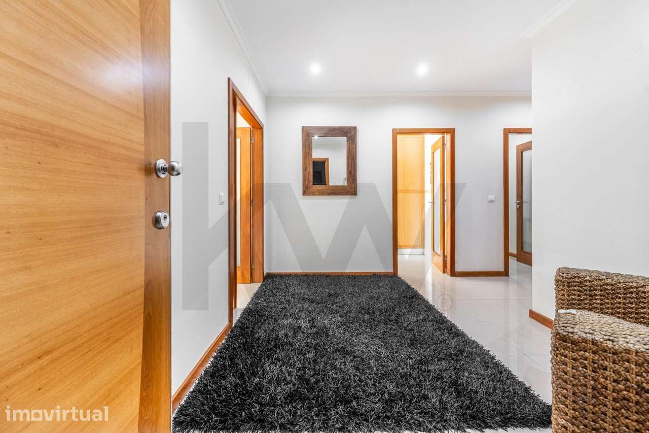 Apartamento T3 com elevador, garagem e 171M2 de Área útil - Grande imagem: 5/39