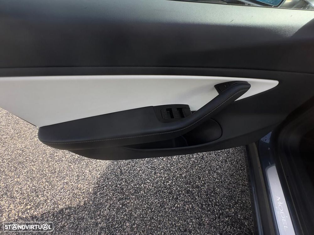 Tesla Model 3 Long-Range Dual Motor AWD - 14