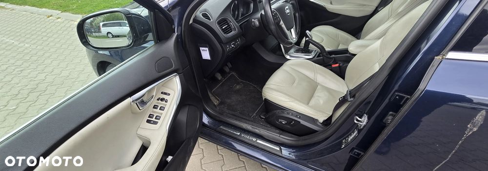 Volvo V40 - 19