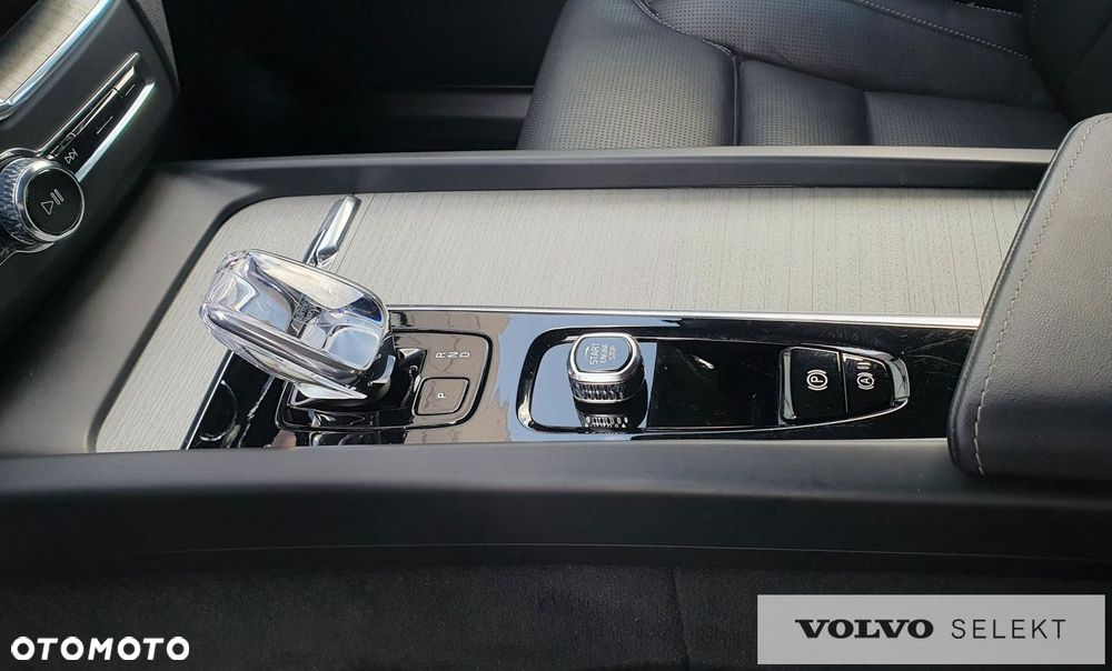 Volvo XC 60 - 22