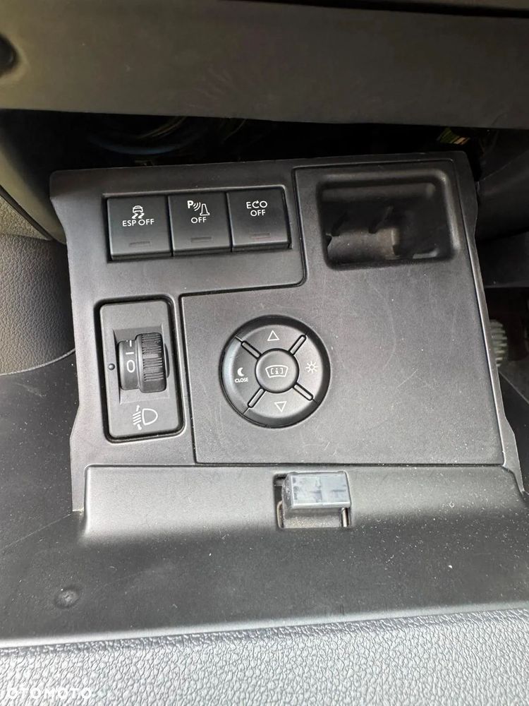 Peugeot 508 RXH 2.0 HDi HYbrid4 - 18