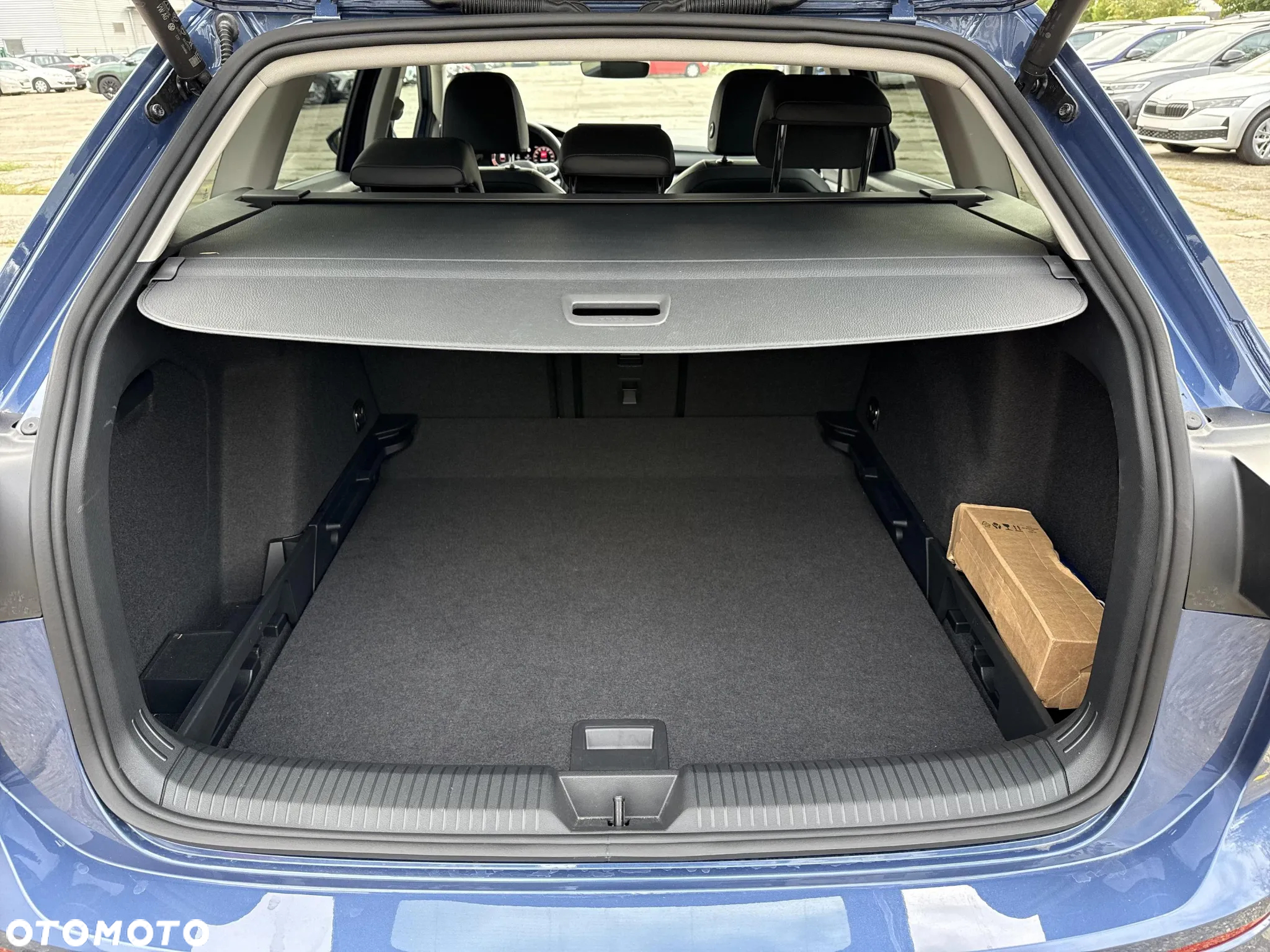 Volkswagen Golf - 26