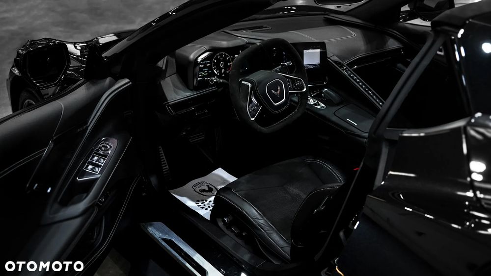 Chevrolet Corvette - 20