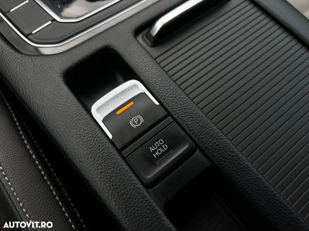 Volkswagen Passat - 18