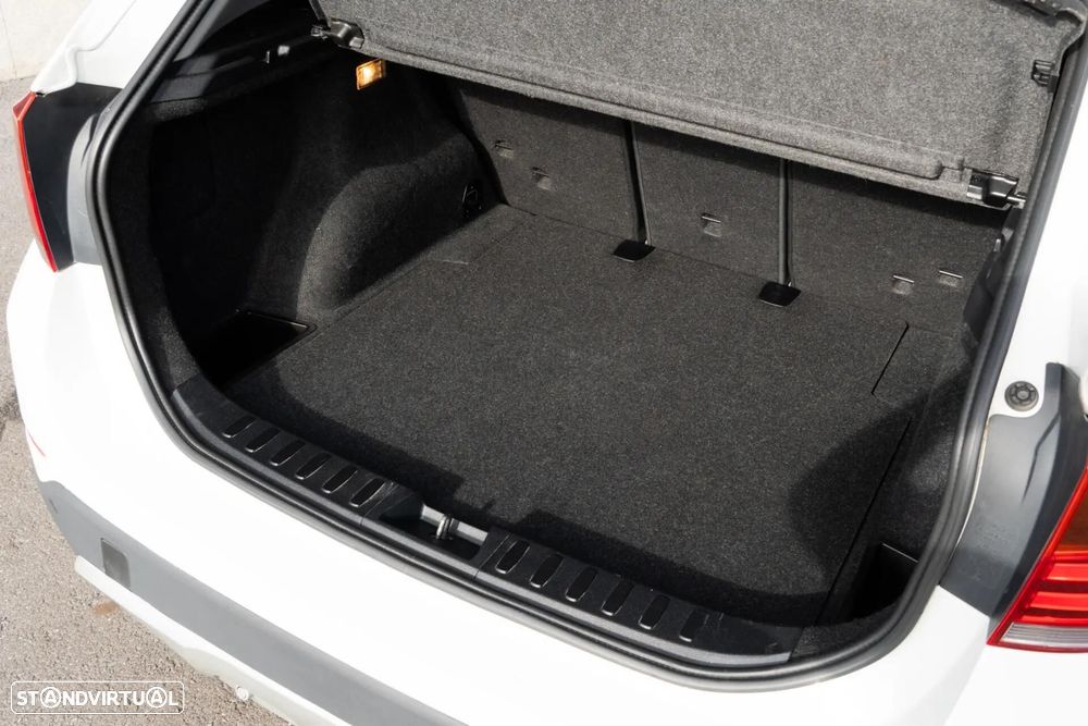 BMW X1 18 d sDrive Auto xLine - 43