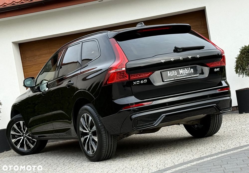 Volvo XC 60 B4 D AWD Plus Dark - 3