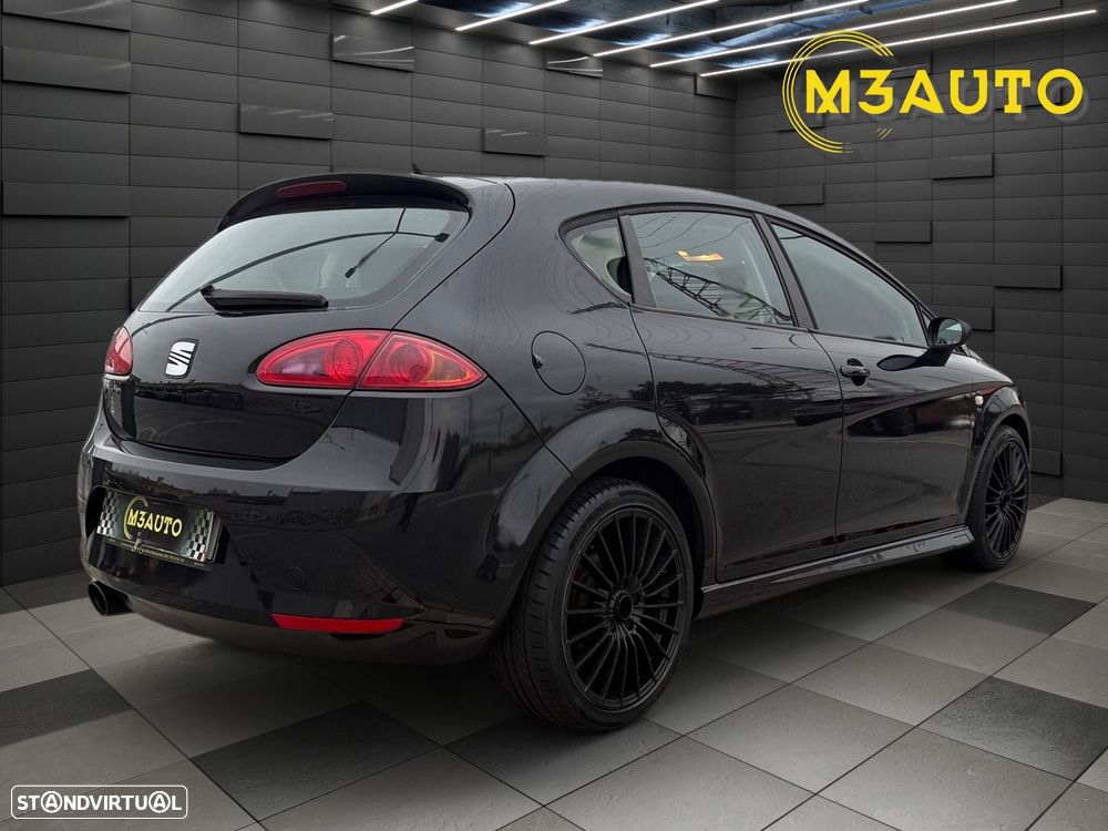 SEAT Leon 2.0 TDI Sport Up DPF - 3