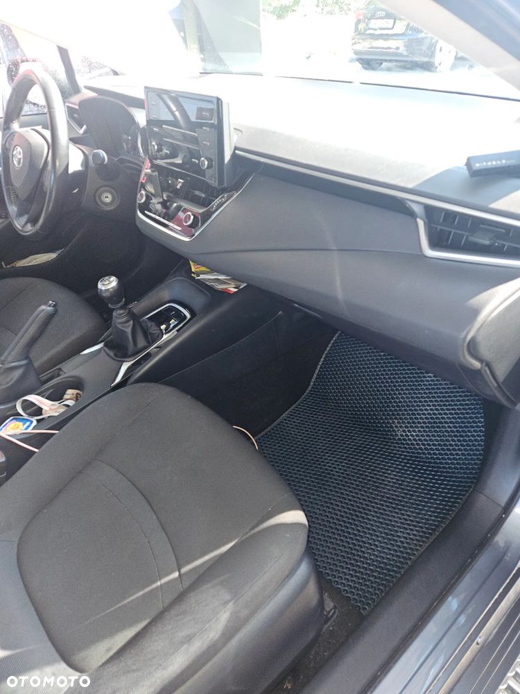 Toyota Corolla 1.6 Active - 18