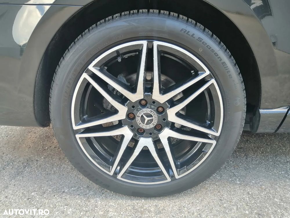 Mercedes-Benz V 220 d kompakt 9G-TRONIC Avantgarde - 36