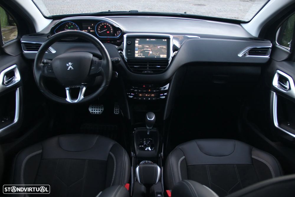 Peugeot 2008 PureTech 110 Stop&Start EAT6 Crossway - 9