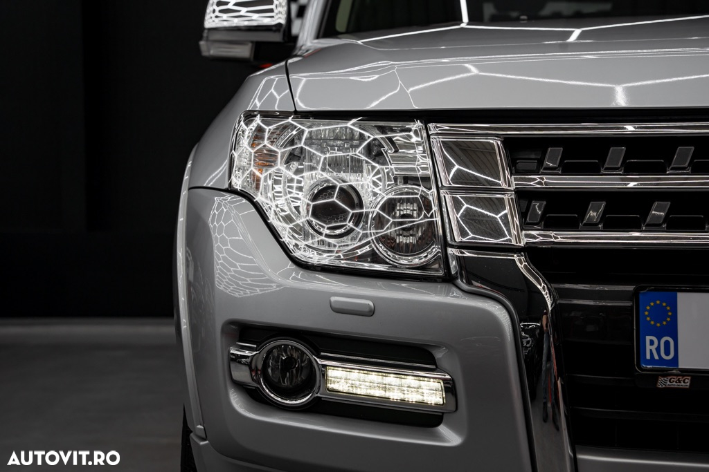 Mitsubishi Pajero 3.2 DI-D Automatik Top - 7