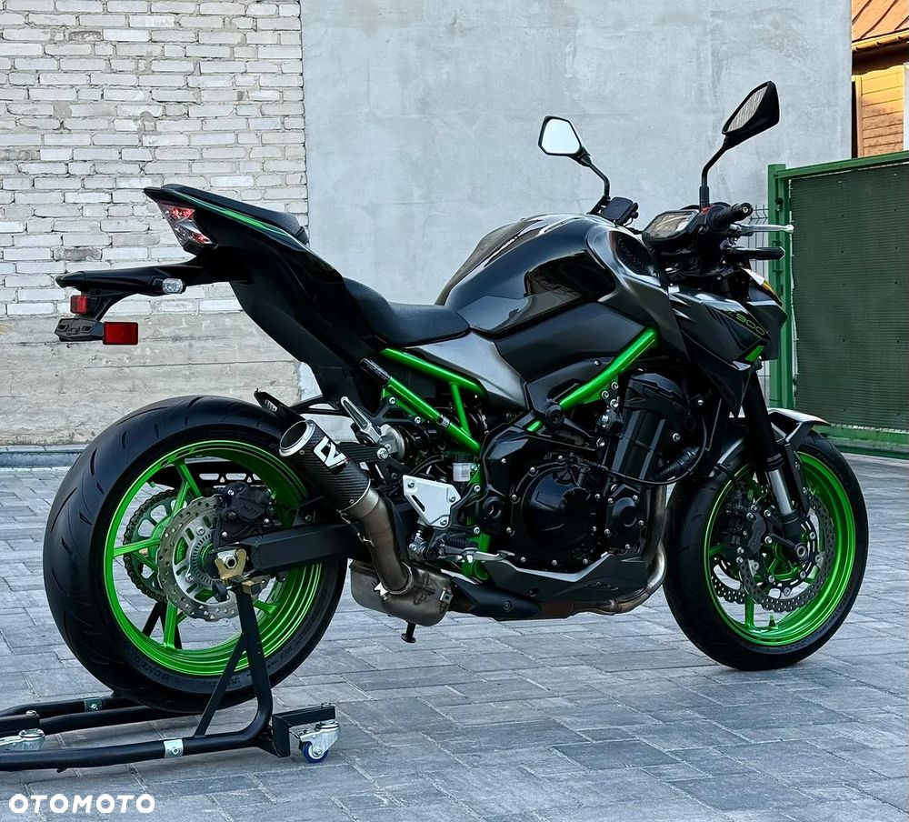 Kawasaki Z 900 - 11
