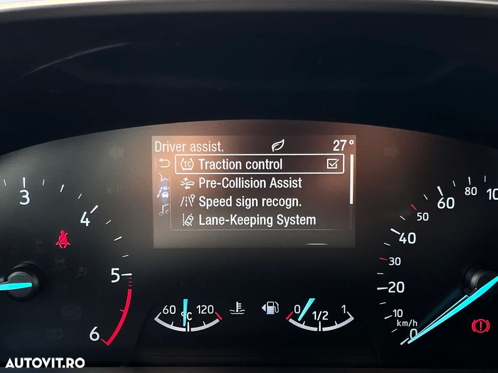Ford Focus - 26