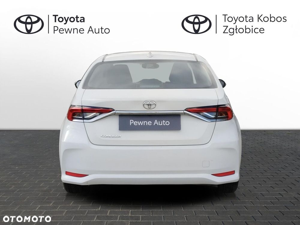Toyota Corolla - 4