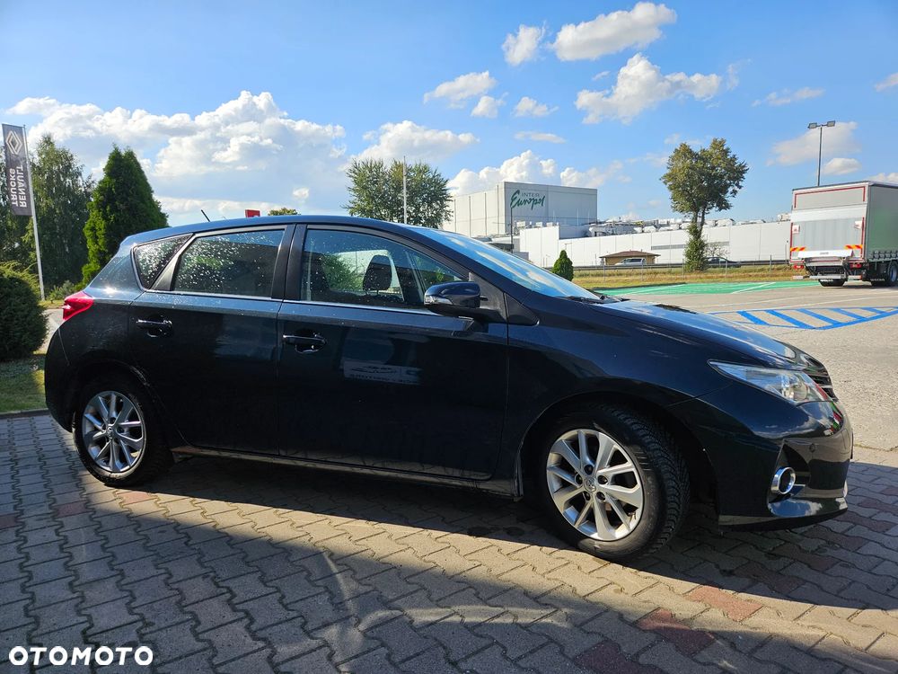 Toyota Auris 1.4 D-4D Premium - 6
