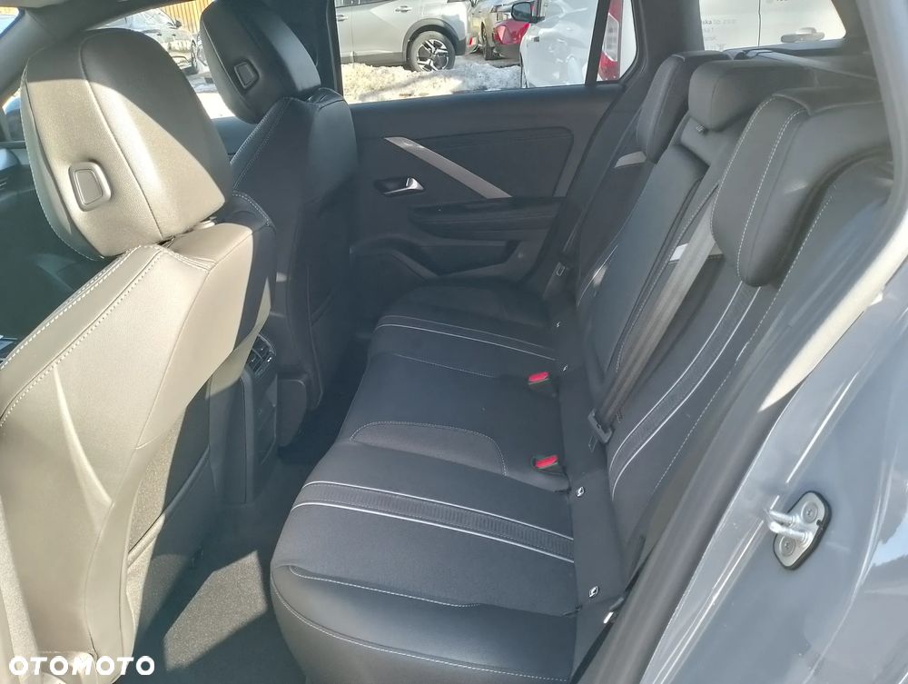 Opel Astra 1.2 T mHEV GS eDTC - 14