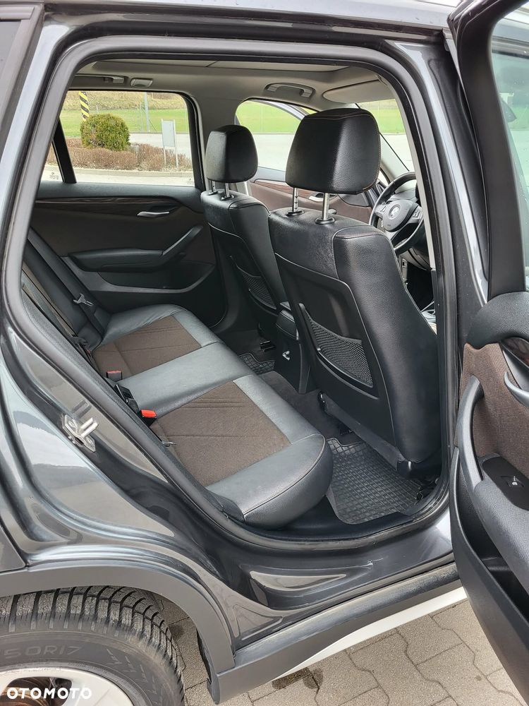 BMW X1 xDrive20d xLine - 9