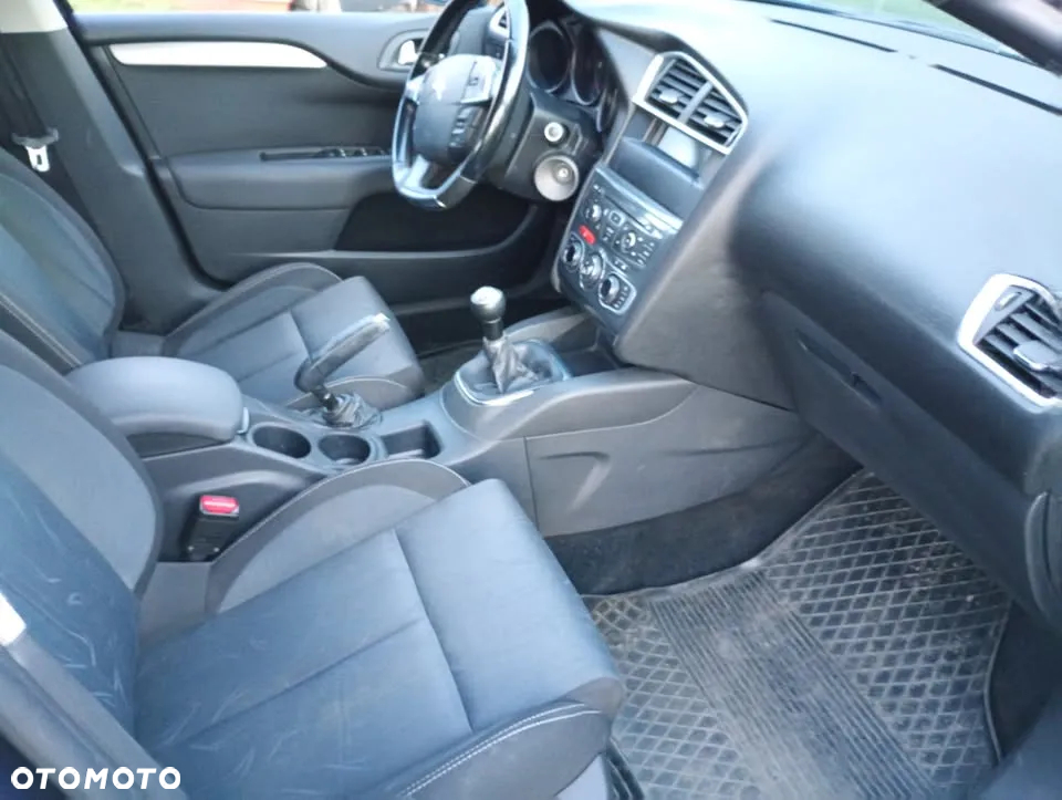 Citroën C4 1.6 HDi Attraction - 6