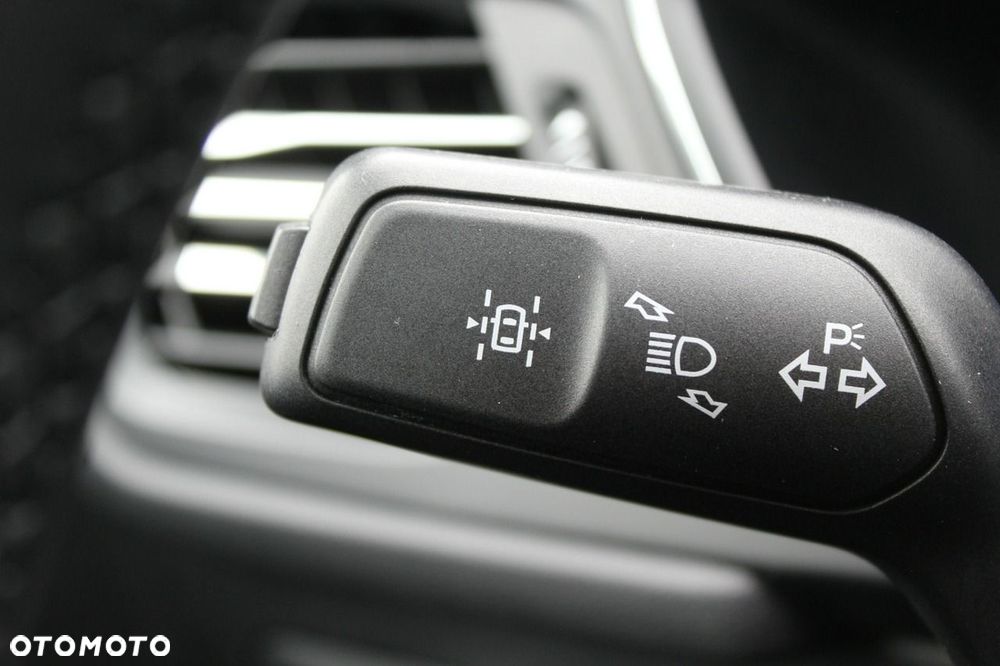 Ford Kuga - 31