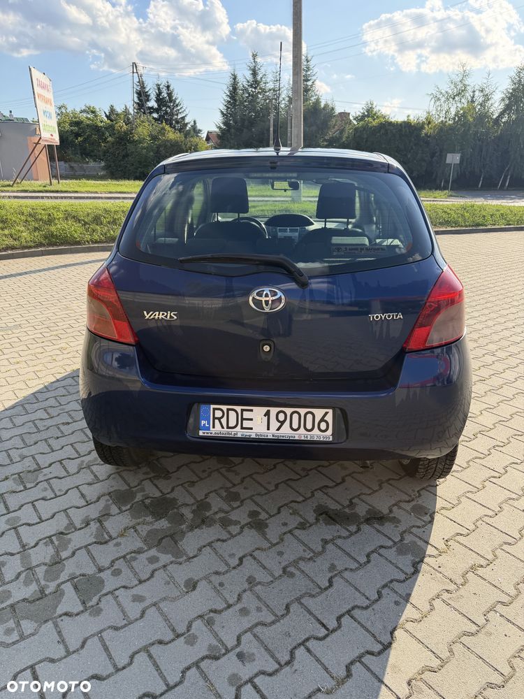 Toyota Yaris - 3
