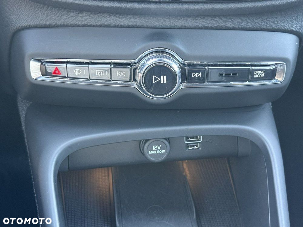 Volvo XC 40 B4 B Geartronic RDesign - 33