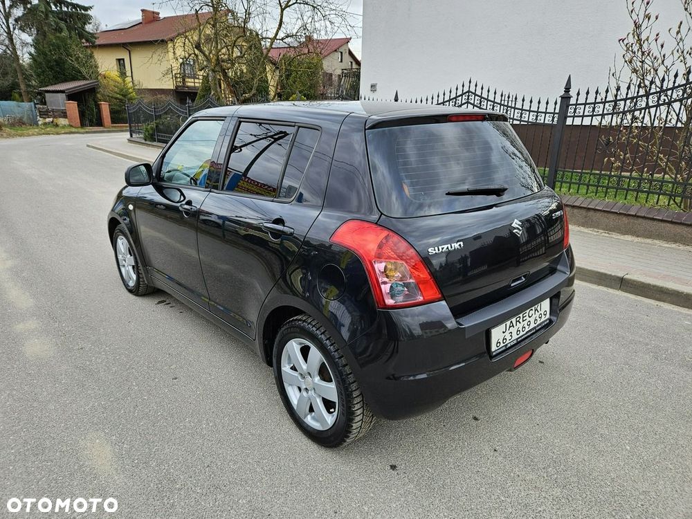Suzuki Swift - 6