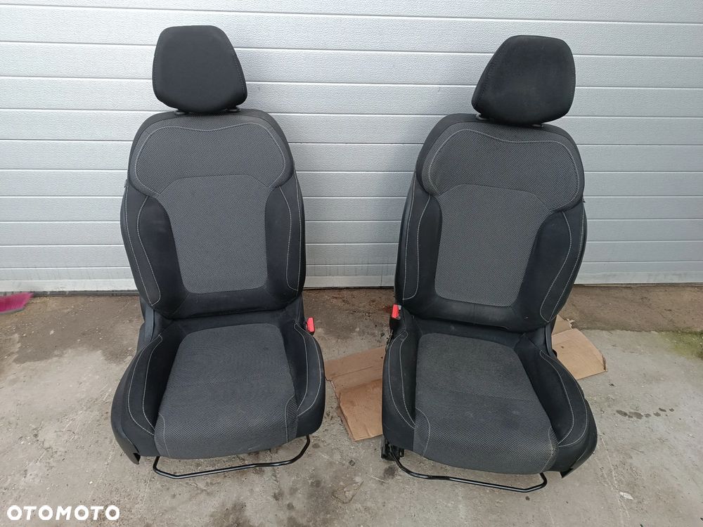 FOTELE PRZÓD PRZEDNIE LEWY PRAWY RENAULT MEGANE IV - 1