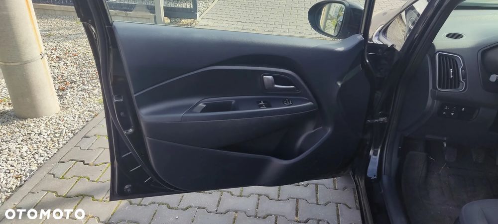 Kia Rio 1.2 Attract - 24