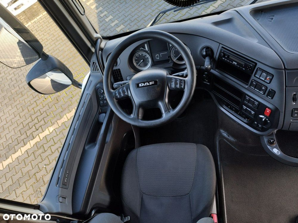 DAF XF 106.460 Euro 6 LowDeck Mega - 21