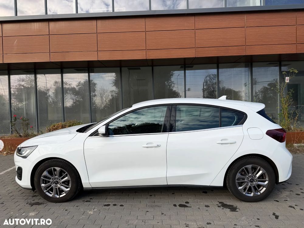 Ford Focus - 10
