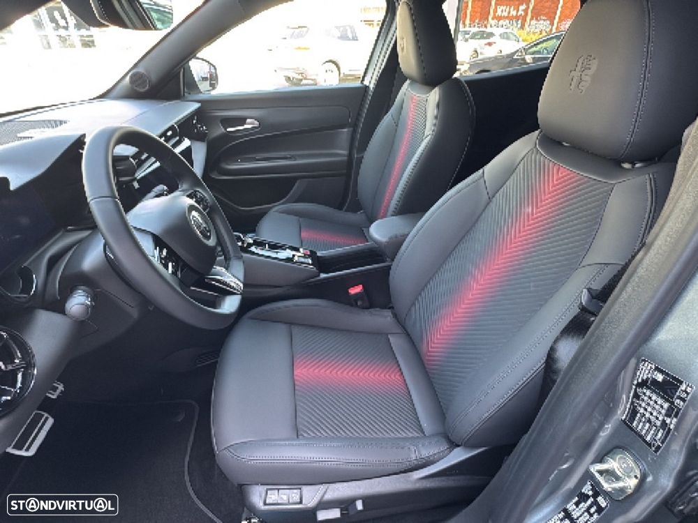 Alfa Romeo Junior 1.2 Speciale eDCT6 - 9