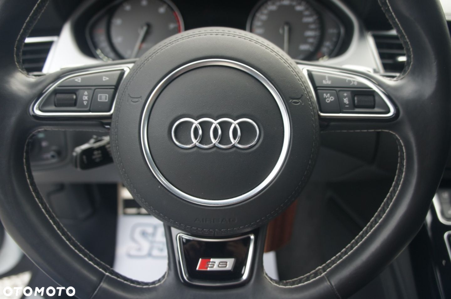Audi S8 - 13