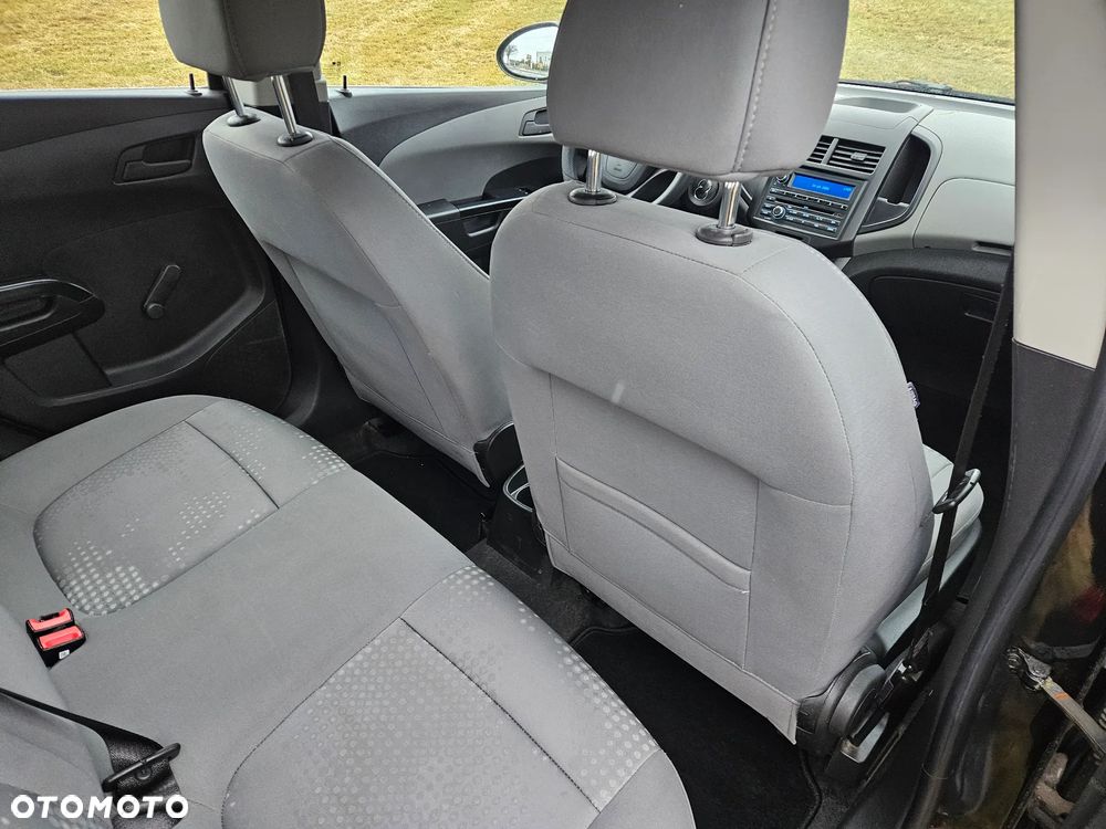 Chevrolet Aveo - 22