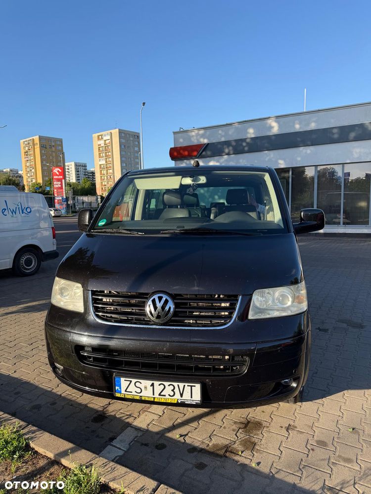 Volkswagen Multivan - 2