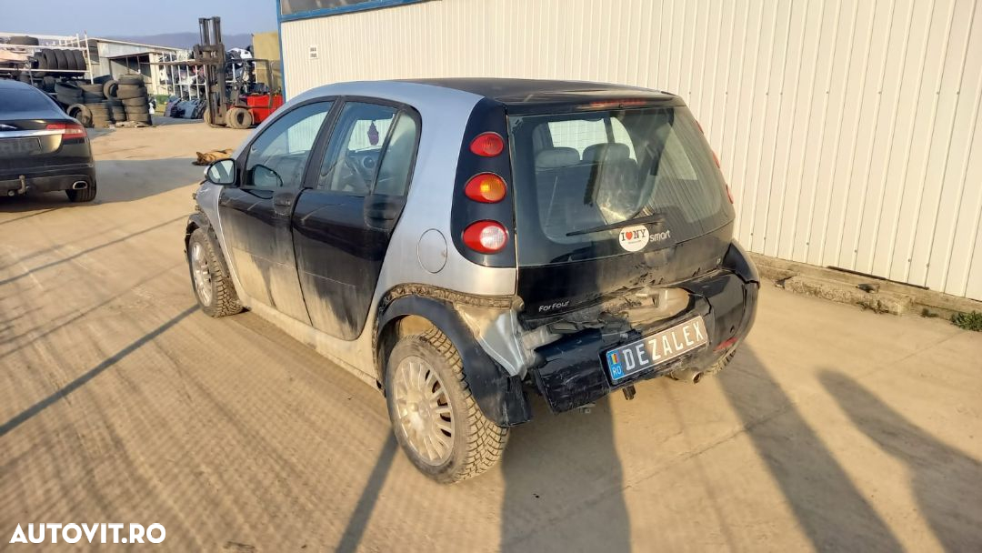 Dezmembrari Smart Forfour 2004 HATCHBACK 1.3B - 5