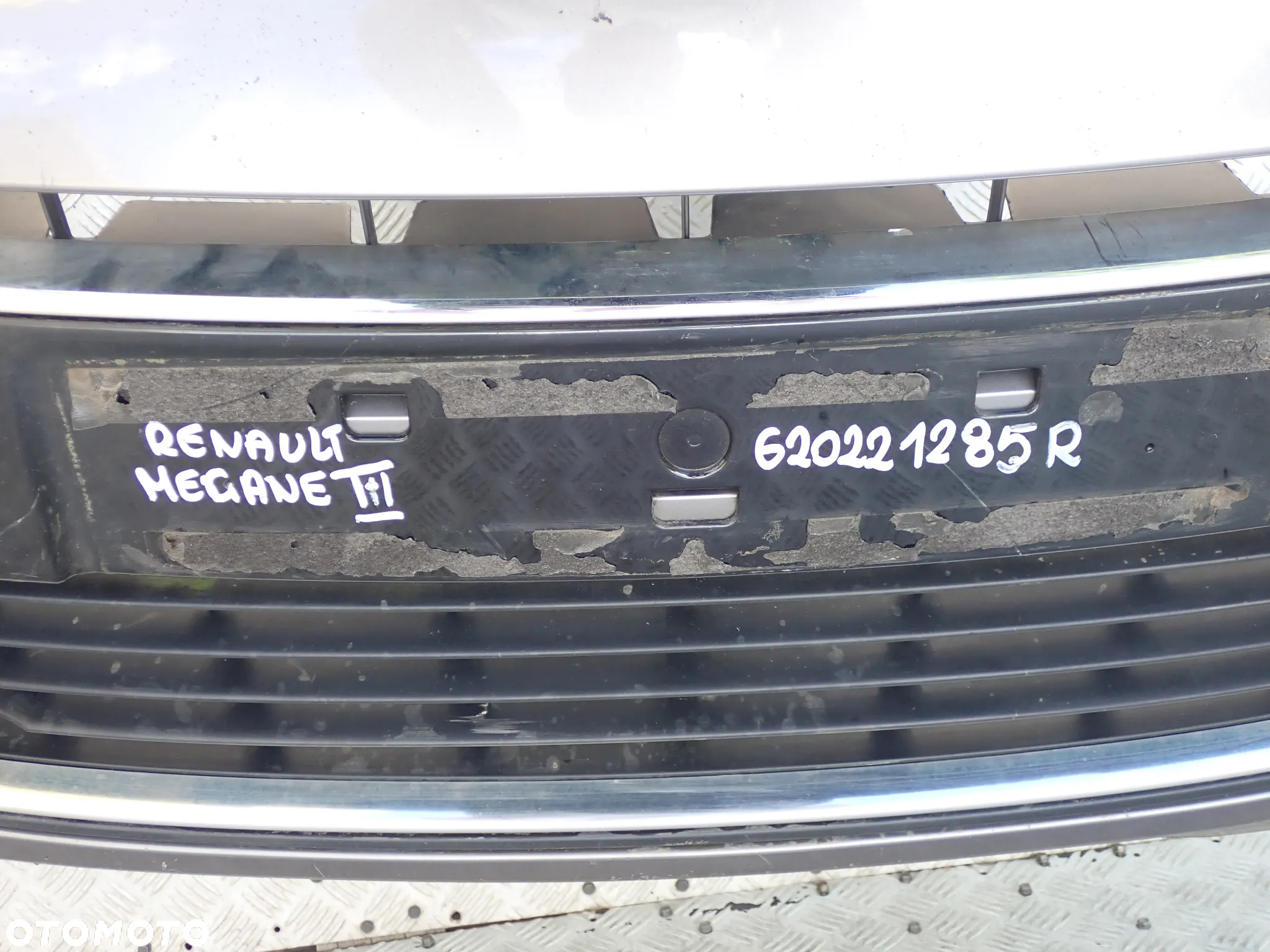 ZDERZAK PRZEDNI RENAULT MEGANE III  620221285R KOD LAKIERU TEKNG - 9
