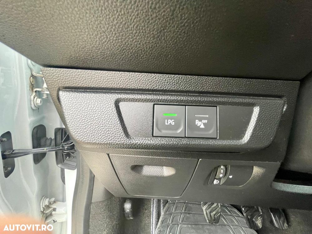 Dacia Logan - 10