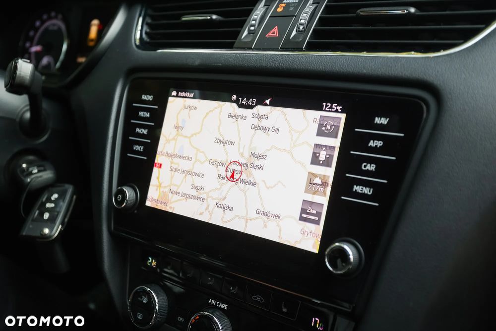 Skoda Octavia 2.0 TDI (Green tec) DSG RS - 37