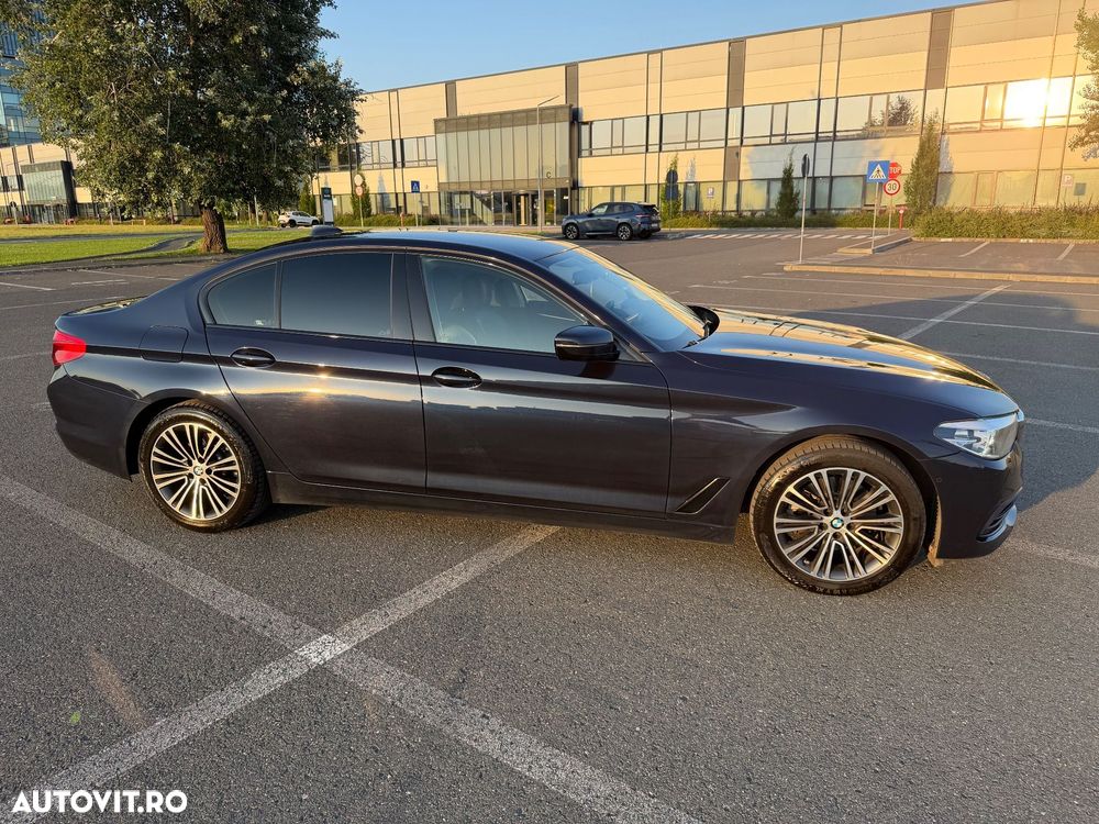 BMW Seria 5 520d AT - 13
