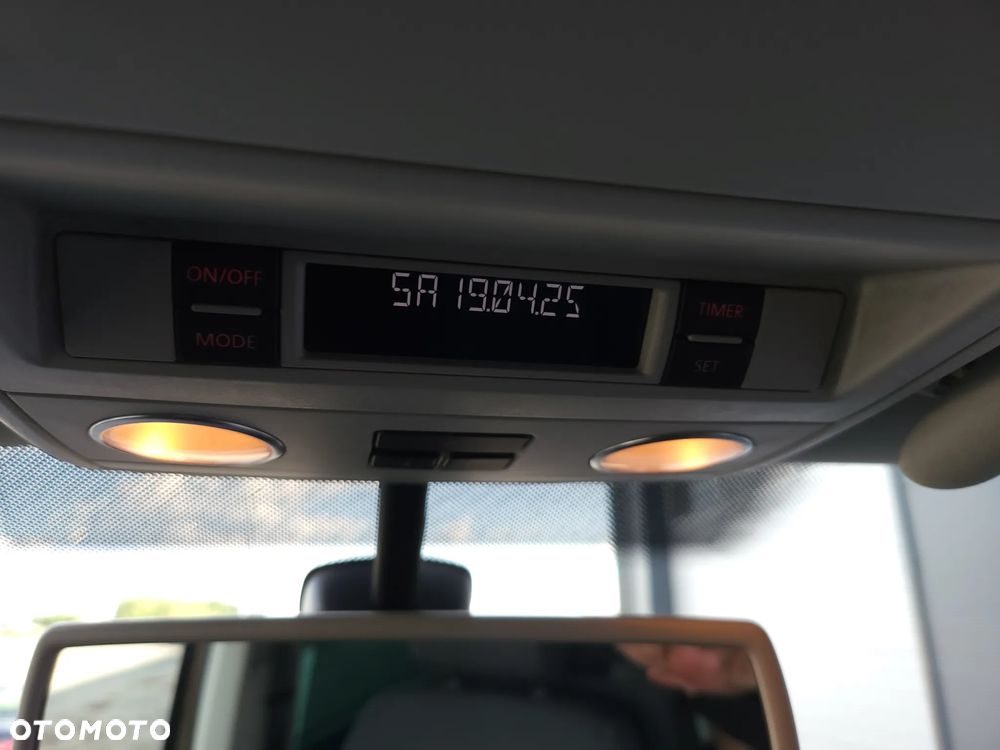 Volkswagen Multivan - 34