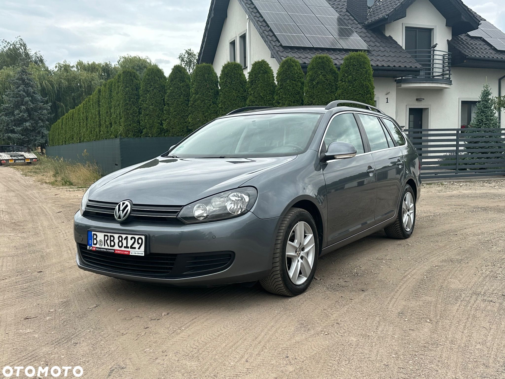 Volkswagen Golf 1.6 TDI DPF Style - 1