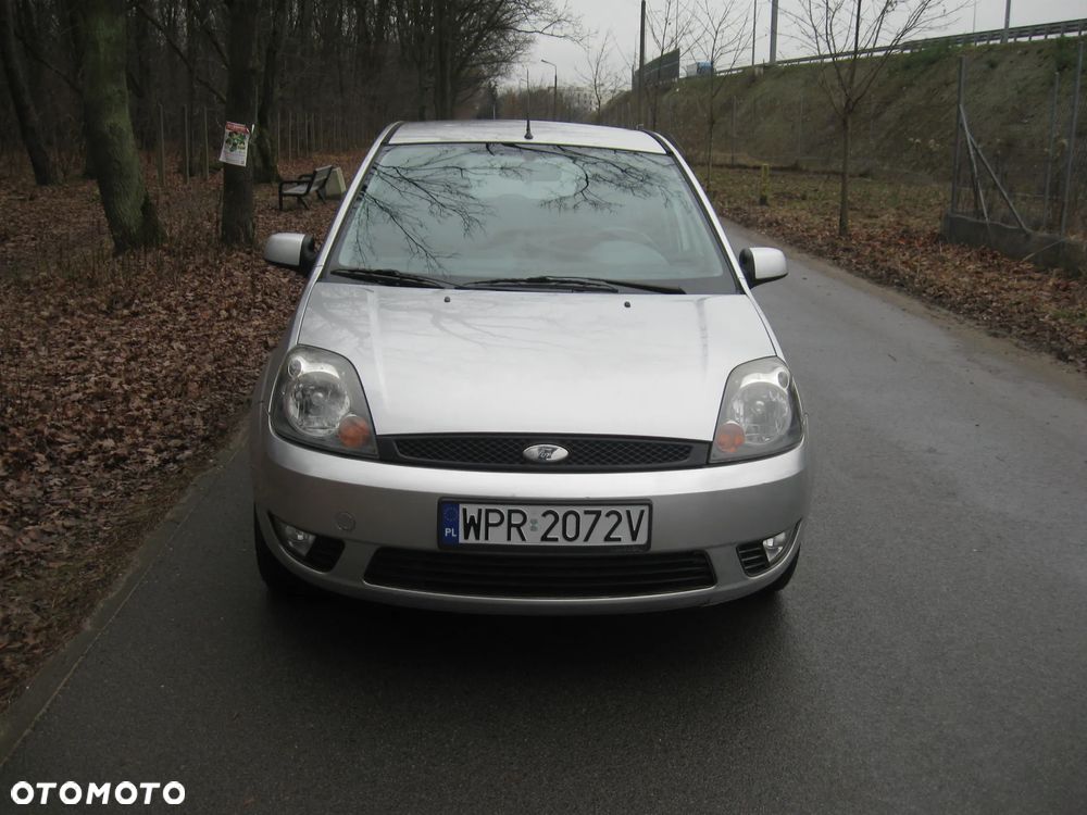 Ford Fiesta 1.3 Trend - 8