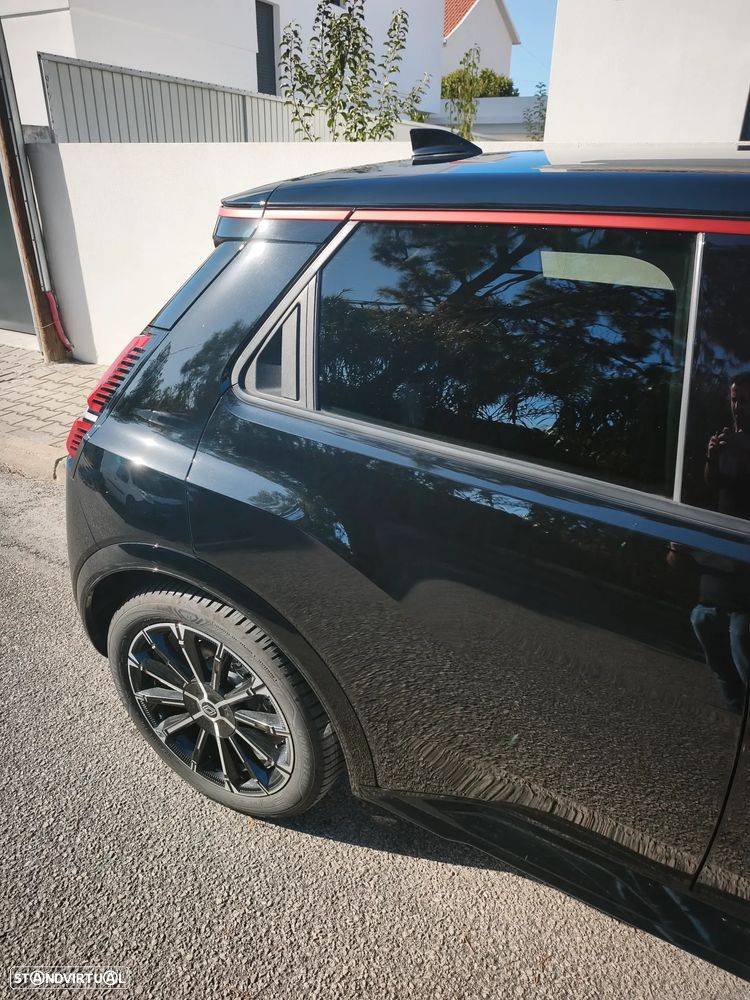 Renault 5 E-Tech - 5