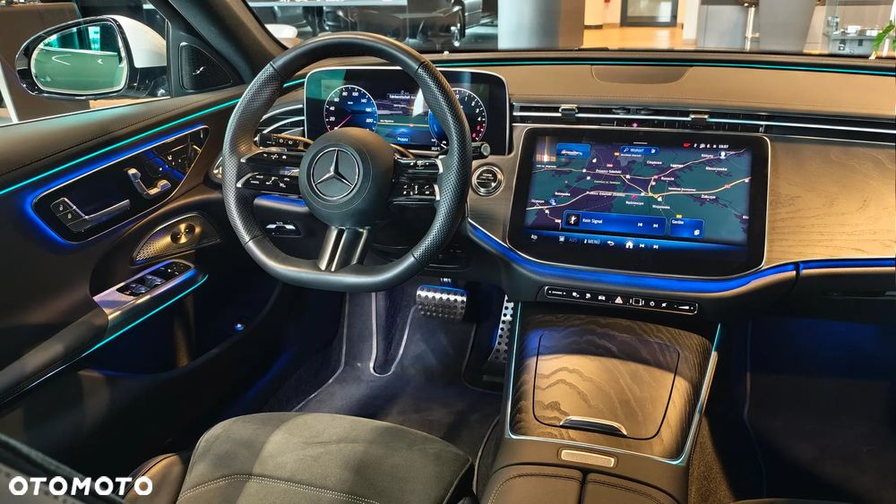 Mercedes-Benz Klasa E 300 de PHEV 4-Matic AMG 9G-Tronic - 11