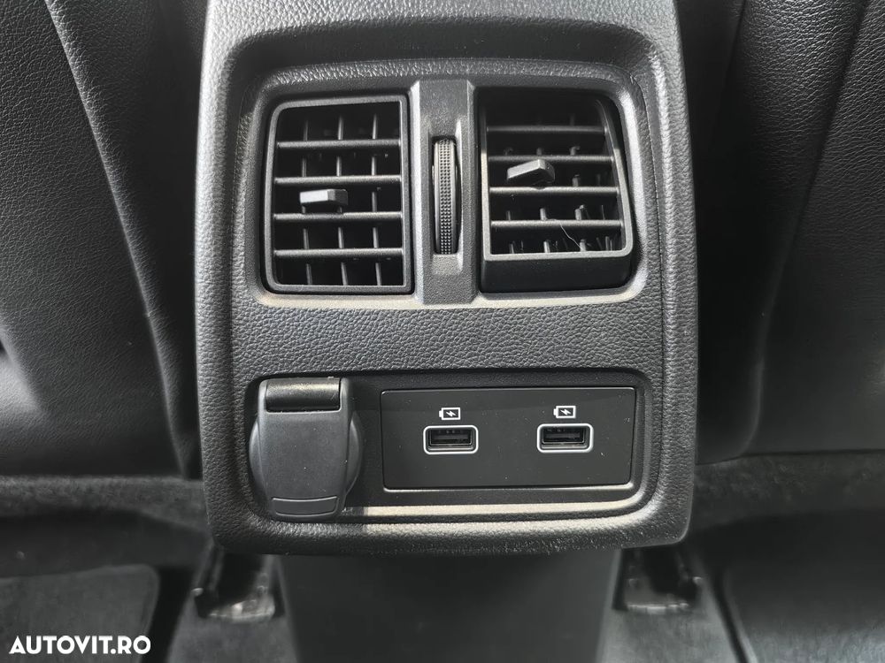 Renault Captur TCe 140 FAP Intens - 23