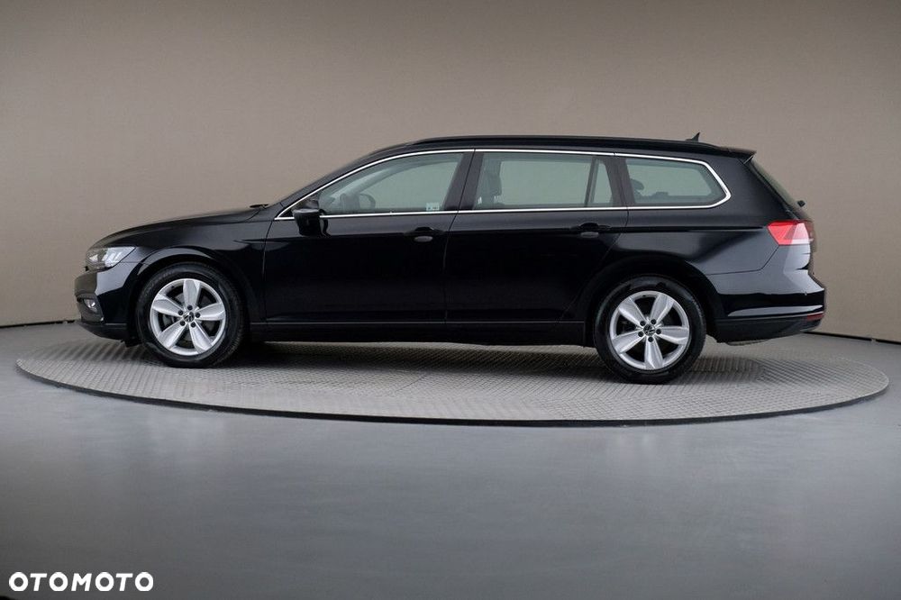 Volkswagen Passat Variant 2.0 TSI Business DSG - 4