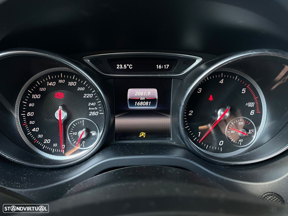 Mercedes-Benz CLA 180 d BlueEFFICIENCY Edition - 12