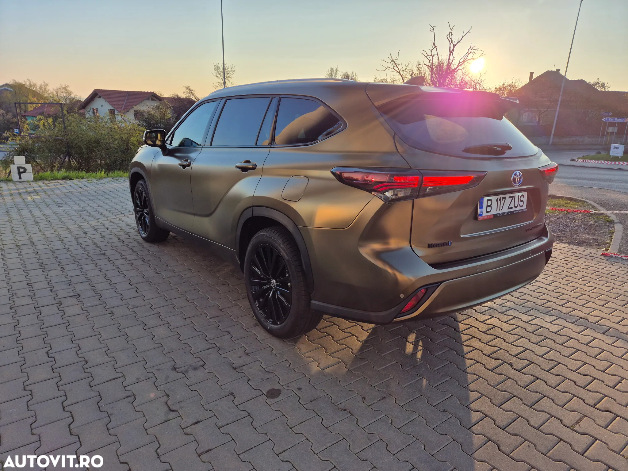 Toyota Highlander 2.5 L Hybrid Dynamic Force 248CP Luxury Metallic - 7