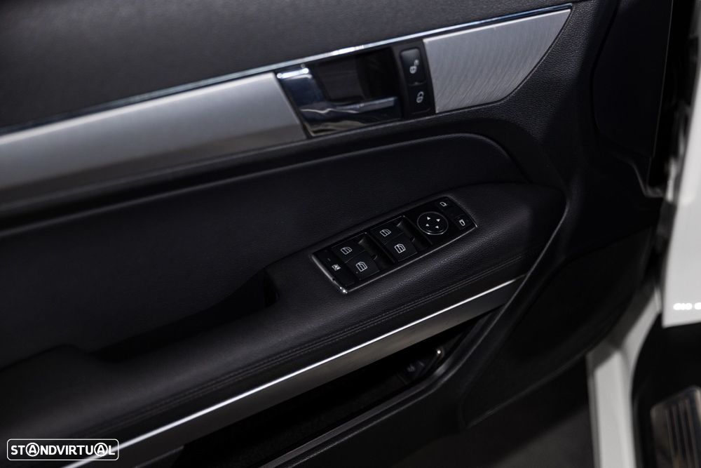 Mercedes-Benz E 250 CDi BlueEfficiency - 17