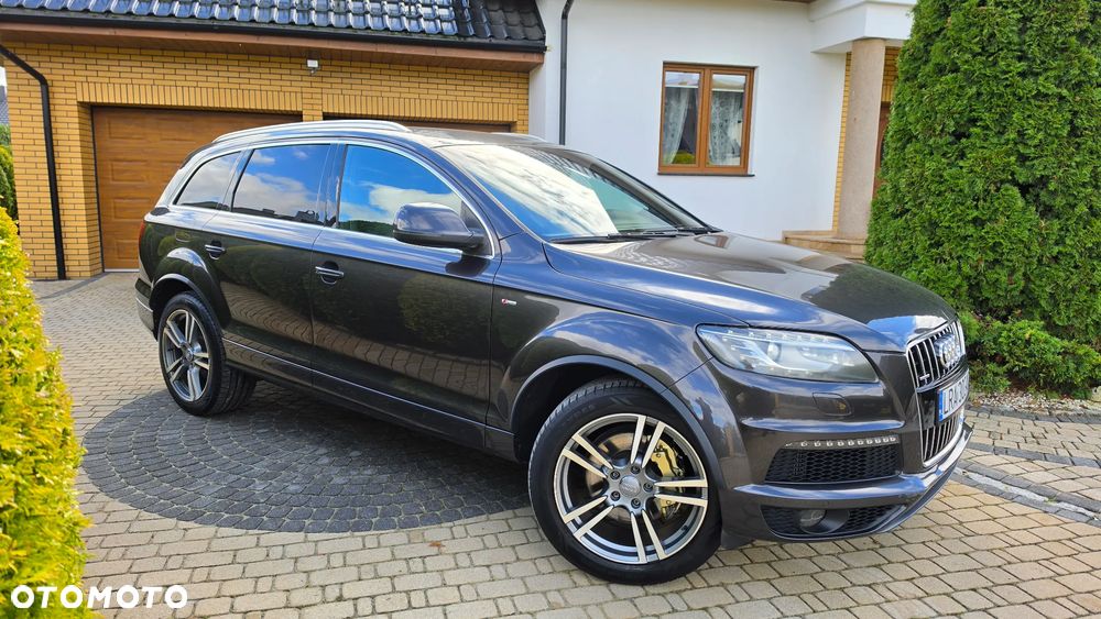 Audi Q7 3.0 TDI DPF clean diesel Quattro Tiptr - 11
